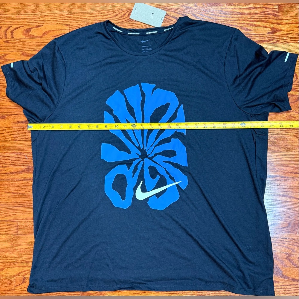 BEAUTIFUL NIKE RUNNING DriFit T-SHIRT RISE 365 RUN!!! - Picture 5 of 7